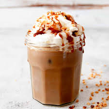 İCE HAZELNUT MACCHİATO